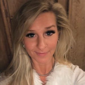 Meet your Posher, Stacy